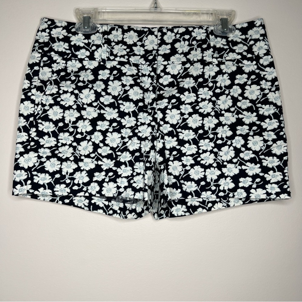 ! Ann Taylor Signature Floral Shorts
